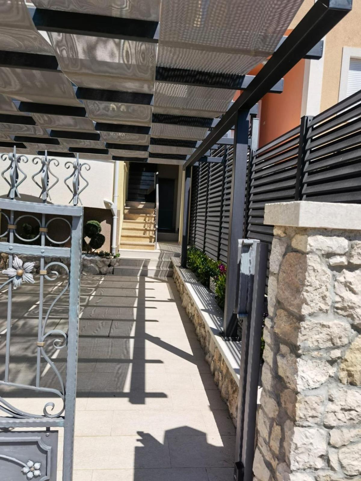 Apartments Annie Rogoznica  Ngoại thất bức ảnh