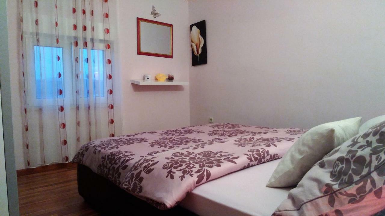 Apartments Annie Rogoznica  Ngoại thất bức ảnh