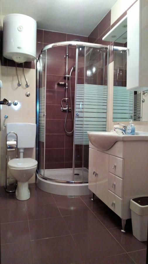 Apartments Annie Rogoznica  Ngoại thất bức ảnh