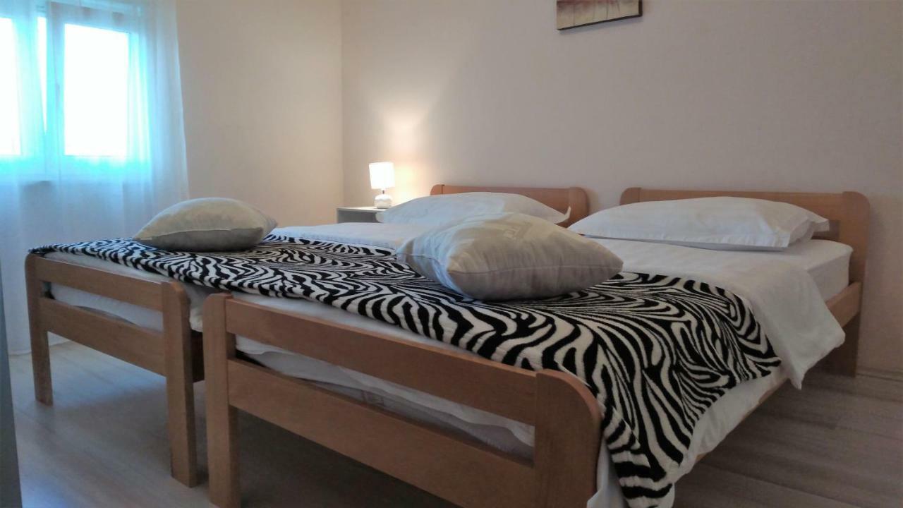 Apartments Annie Rogoznica  Ngoại thất bức ảnh
