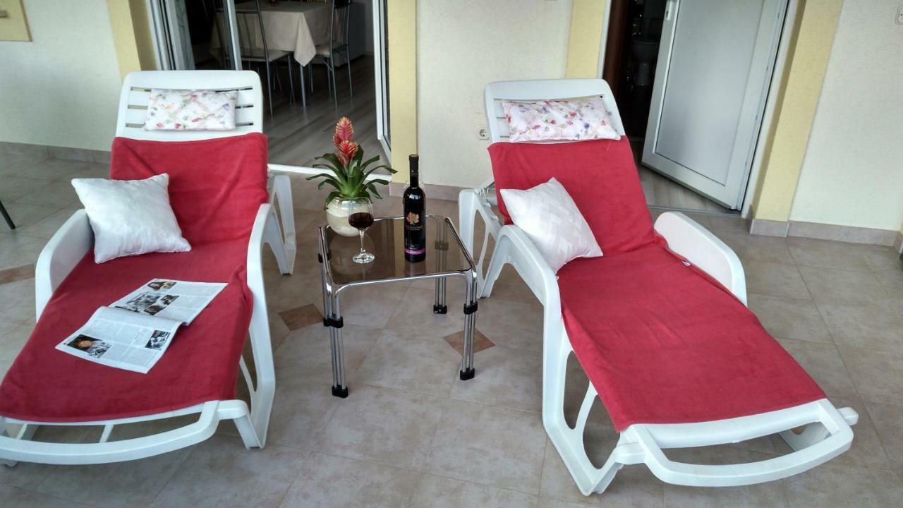Apartments Annie Rogoznica  Ngoại thất bức ảnh